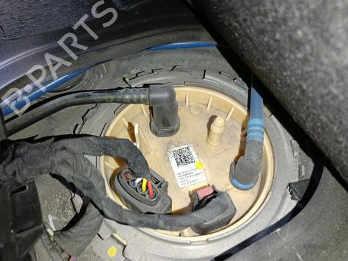 Used Fuel pump AUDI Q3 (F3B) 35 TDI (150 hp) 30589848