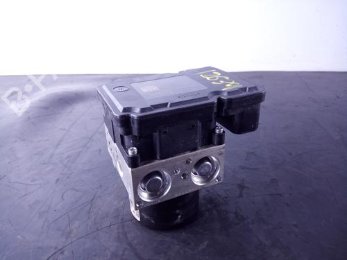 Used ABS pump FORD KUGA II (DM2) [2012-2025]  20108261