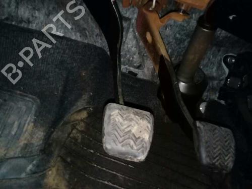 Used Clutch pedal TOYOTA RAV 4 IV (_A4_) 2.2 D 4WD (ALA49) (150 hp) 8787616