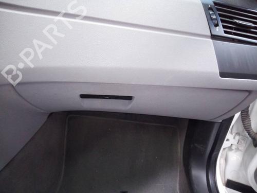 Used Glove box BMW X3 (E83) 2.0 d (150 hp) 17615721