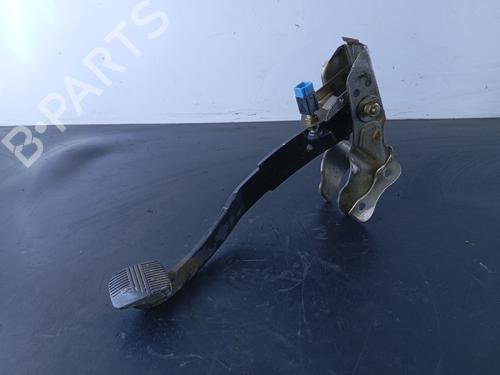 Used Break pedal NISSAN TERRANO II (R20) 2.7 TDi 4WD (125 hp) 28140181