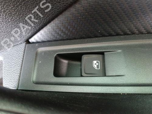 Used Right rear window switch SKODA KAMIQ (NW4) 1.5 TSI (150 hp) 28690009