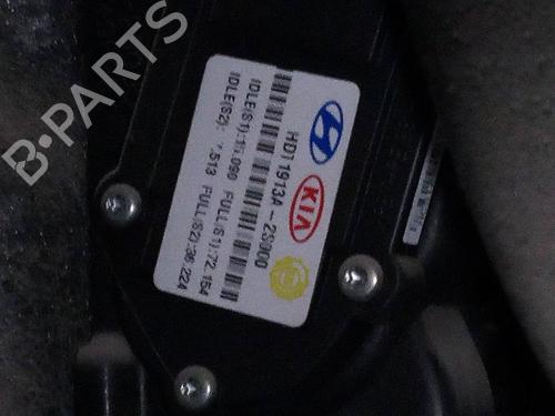 Used Pedal KIA SPORTAGE III (SL) 1.6 GDI (135 hp) 9309204