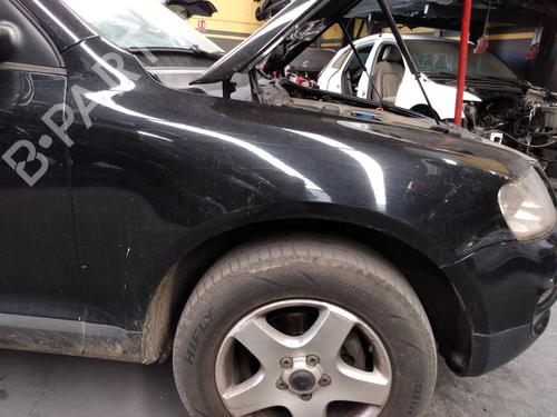 Used Right front fenders VW TOUAREG (7LA, 7L6, 7L7) [2002-2013]  19732252