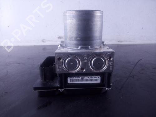Used ABS pump BMW X1 (E84) sDrive 18 d (143 hp) 12492948