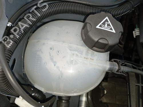Used Expansion tank OPEL CORSA F (P2JO) 1.2 (68) (101 hp) 30717648
