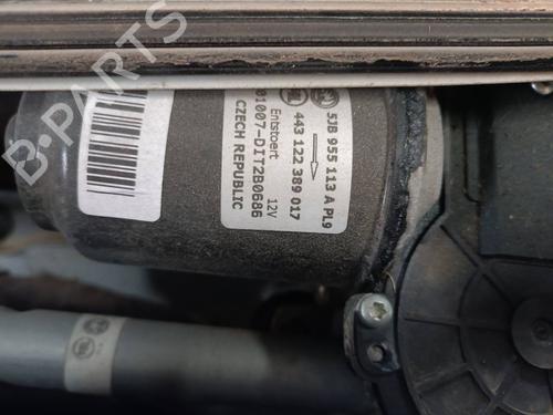 Used Front wiper motor SKODA FABIA III Estate (NJ5) [2014-2022]  22957357
