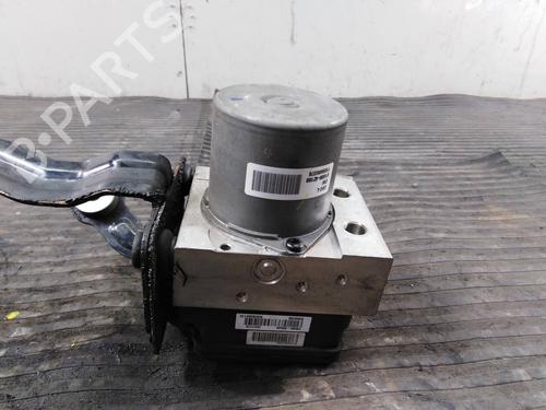 Used ABS pump HYUNDAI ix20 (JC) 1.6 CRDI (116 hp) 8220008