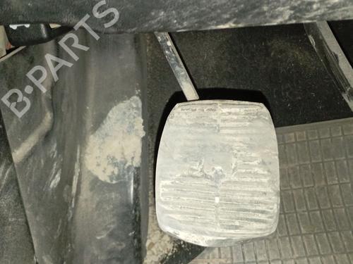 koblingspedal LAND ROVER DISCOVERY II (L318) [1998-2004]  32319136