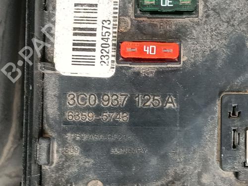 Fuse box VW PASSAT B7 (362) 2.0 TDI | BP39196680E1 - Image 2