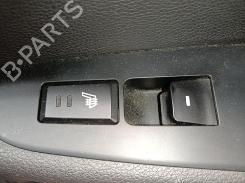 Used Right rear window switch Right rear window switch 37608080 37608080