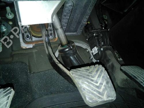 Bremsepedal KIA SPORTAGE II (JE_, KM_) 2.0 CRDi 4WD (140 hp) 8787583