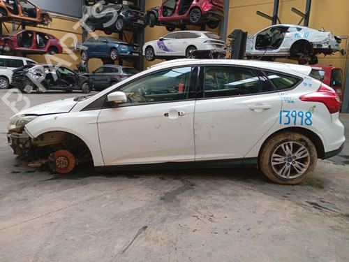 Glove box FORD FOCUS III 1.6 TDCi | BP32388847C95 