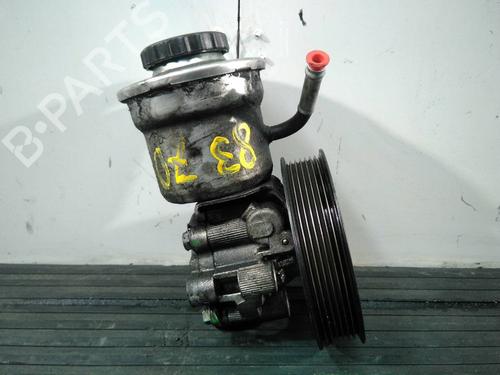 Used Steering pump TOYOTA AVENSIS Estate (_T25_) 2.2 D-4D (ADT251_, ADT251R) (150 hp) 7074723