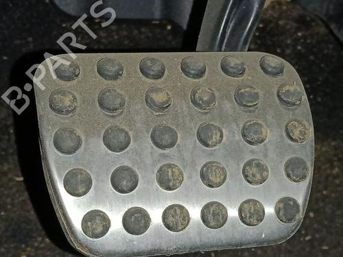 Used Break pedal MERCEDES-BENZ CLA (C118) CLA 180 (118.384) (136 hp) 30598222