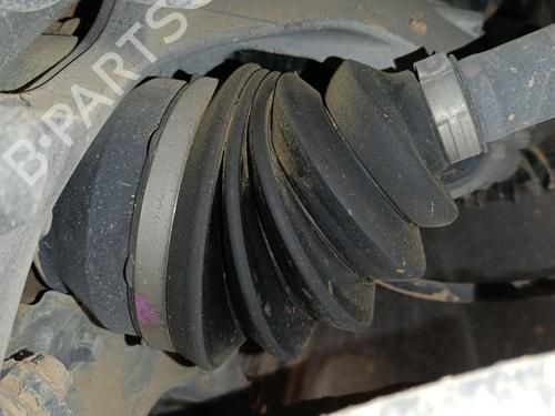 Drivaksel foran Høyre MERCEDES-BENZ A-CLASS (W177) A 180 d (177.003) (116 hp) 31161518