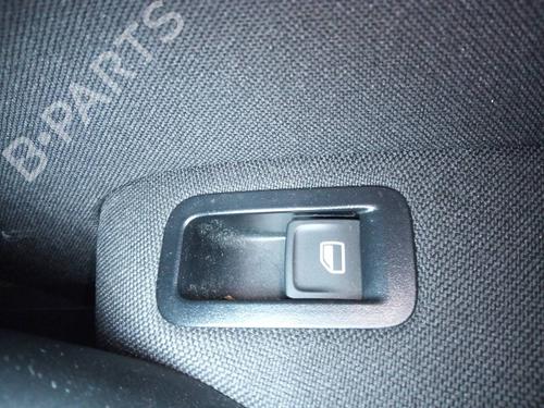 Interrupteur de vitre arrière droite VW POLO V (6R1, 6C1) 1.4 TDI (90 hp) 17010141