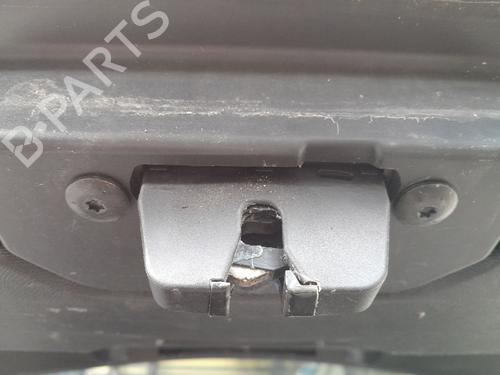 Used Tailgate lock PEUGEOT 3008 II SUV (MC_, MR_, MJ_, M4_) 1.2 THP/ PureTech 130 (MRHNSM, MRHNSU, MRHNSJ, MRHNYW,... (131 hp) 24589522