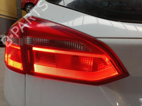 Farolim esquerdo da mala FORD FOCUS III Turnier 1.5 TDCi (120 hp) 32393753