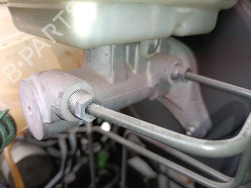 Used Brake master cylinder Brake master cylinder RENAULT MASTER III Platform/Chassis (EV, HV, UV) 2.3 dCi 125 FWD (EV0C, EV0D, EV0J, HV0C, HV0D, HV0H,... (125 hp) 36696352 36696352