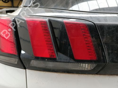 Venstre baklys, luke PEUGEOT 3008 II SUV (MC_, MR_, MJ_, M4_) 1.2 THP/ PureTech 130 (MRHNSM, MRHNSU, MRHNSJ, MRHNYW,... | BP29973013C79