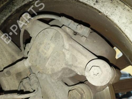 Used Right front brake caliper Right front brake caliper MERCEDES-BENZ C-CLASS (W205) C 200 BlueTEC / d (205.037) (136 hp) 40072315 40072315