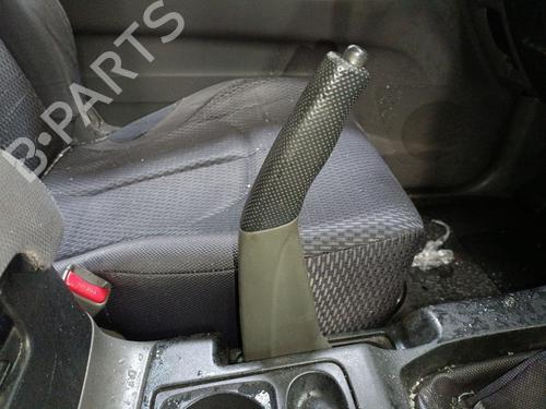 hand-brake-mitsubishi-pajero-iii-v7_w-v6_w-1999-2000-2001-2002-2003-2004-2005-2006-2007-32027699 main image