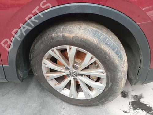 Used Front right wheel arch trim VW TIGUAN (AD1, AX1) 1.4 TSI (125 hp) 31329425