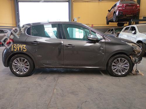 Brugte PEUGEOT 208 I (CA_, CC_) 1.2 THP 110 (110 hp) 3474318
