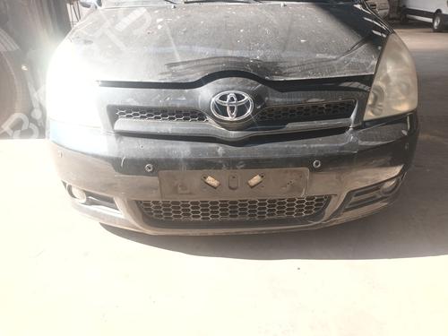 Pára-choques frente TOYOTA COROLLA Verso (ZER_, ZZE12_, R1_) 2.2 D-4D (AUR10_, AUR10R) (136 hp) 32303756