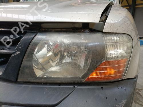 Used Left headlight MITSUBISHI PAJERO III (V7_W, V6_W) 3.2 Di-D (V68W, V78W) (165 hp) 32023529