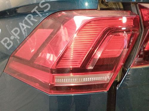 Used Left taillight VW TIGUAN (AD1, AX1) 1.5 TSI (150 hp) 31333662