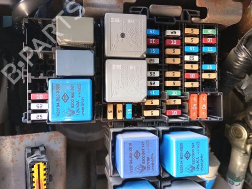 Used Fuse box Fuse box 38593716 38593716