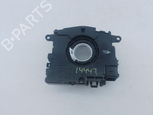 squib-airbag-audi-q2-gab-gag-2016-32696273 main image