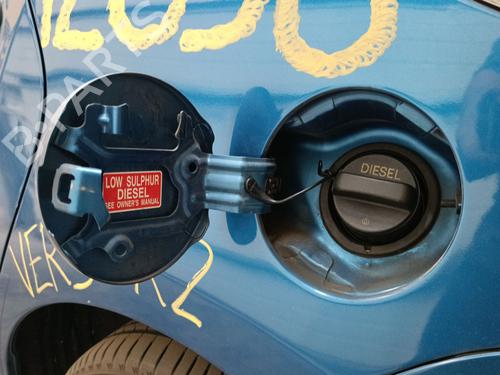 Fuel flap TOYOTA VERSO (_R2_) 1.6 D4-D (WAR20_) | BP29935520C131