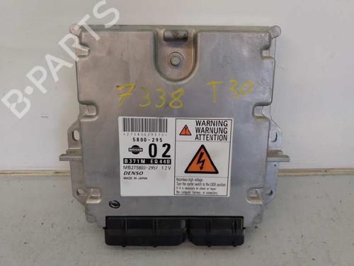 Used Engine control unit (ECU) NISSAN X-TRAIL I (T30) 2.2 dCi 4x4 (136 hp) 5645202