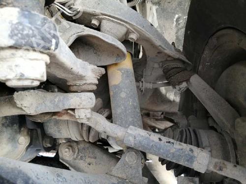 Used Left front shock absorber MITSUBISHI PAJERO SPORT I (K7_, K9_) 2.5 TD (K94W, K74T) (115 hp) 5288246