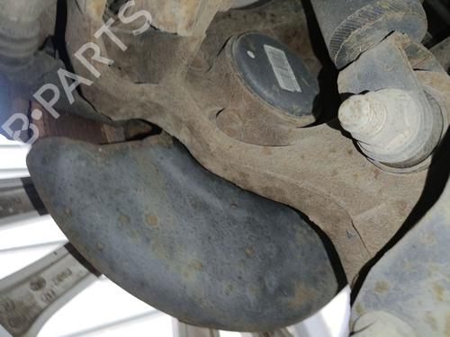 Venstre hjullejehus spindel KIA CEE'D (JD) 1.4 CRDi 90 (90 hp) 32760048