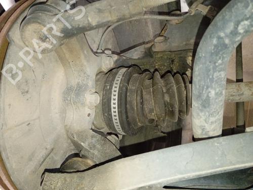 Used Right front steering knuckle Right front steering knuckle SUZUKI GRAND VITARA II (JT, TE, TD) 1.9 DDiS All-wheel Drive (JT419, TD44, JB419WD, JB419XD,... (129 hp) 39961773 39961773