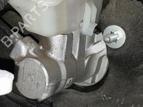 Used Brake master cylinder PEUGEOT 308 II (LB_, LP_, LW_, LH_, L3_) 1.2 THP 130 (131 hp) 24660217