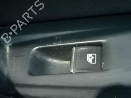 Pulsantiera posteriore destra VW TOUAREG (CR7, RC8) 3.0 TDI 4motion (231 hp) 22645976