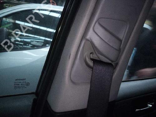 Used Front right seatbelt TOYOTA AVENSIS Estate (_T25_) 2.2 D-4D (ADT251_, ADT251R) (150 hp) 8720783