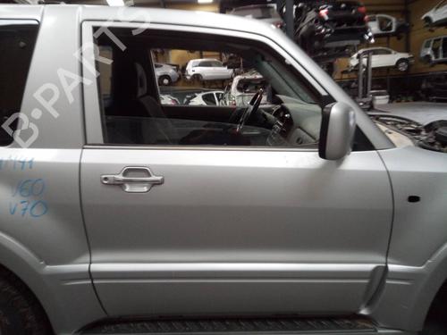Used Right front door MITSUBISHI PAJERO III (V7_W, V6_W) 3.2 Di-D (V68W, V78W) (165 hp) 16257032