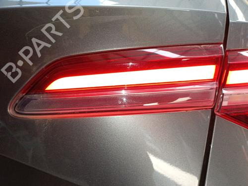 Used Right tailgate light Right tailgate light SKODA KAROQ (NU7, ND7) 1.5 TSI (150 hp) 33462845 33462845