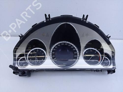 Compteur de vitesse MERCEDES-BENZ E-CLASS Coupe (C207) [2009-2016]  11848531