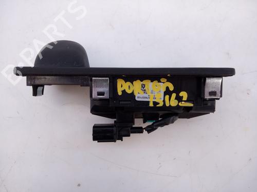Used Tailgate handle HYUNDAI TUCSON (TL, TLE) 1.6 CRDi hybrid 48V (136 hp) 26880915