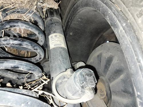 Right rear shock absorber SEAT LEON Sportstourer (KL8, KLD) 1.4 TSI e-Hybrid 5WA512009BD