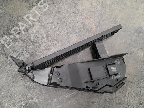 Used Pedal BMW X1 (F48) sDrive 18 d (150 hp) 30721154