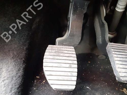 Used Clutch pedal PEUGEOT 2008 I (CU_) 1.2 VTi (82 hp) 8787699