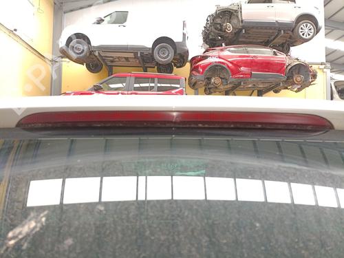 Derde remlicht Derde remlicht VW TOUAREG (7LA, 7L6, 7L7) 2.5 R5 TDI (174 hp) 34346504 34346504